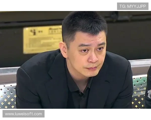 姜宇星击打陈盈骏面部遭判犯规 杨鸣因抱怨裁判连吃两T被驱逐 姜宇星击打陈盈骏面部遭判犯规 杨鸣因抱怨裁判连吃两T被驱逐