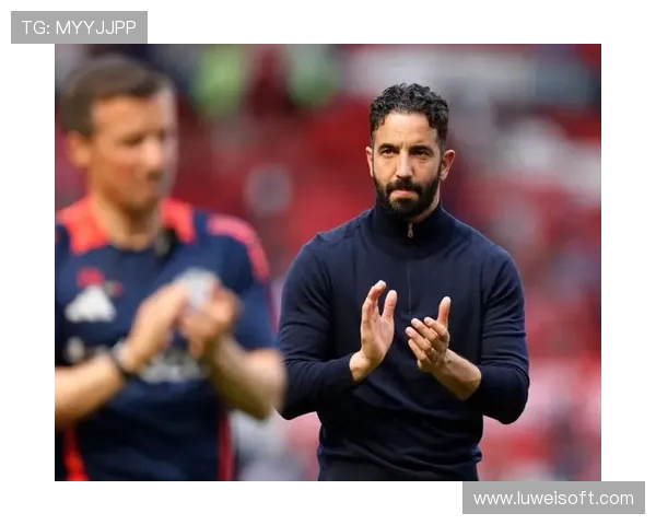 跟队报道曼联更衣室震荡多数球员不满阿莫林下课决定赛季前景蒙阴影